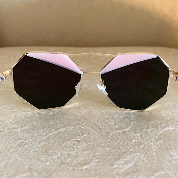 NWOT Unique Octagon Shape Full Rim Mirrored Sunglasses - Picture 1 of 5